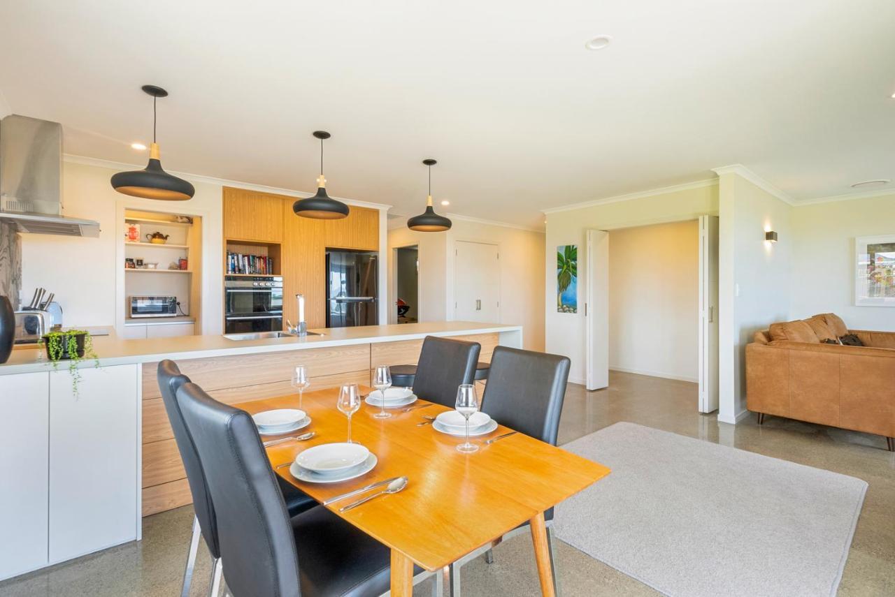 Matenga Townhouse - Waikanae Holiday Home Exterior photo